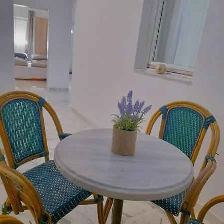 Square * Мостар