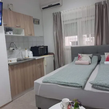 Square Apartman *