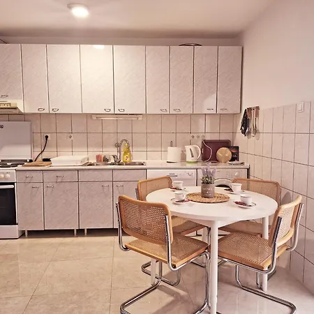 Square Apartman