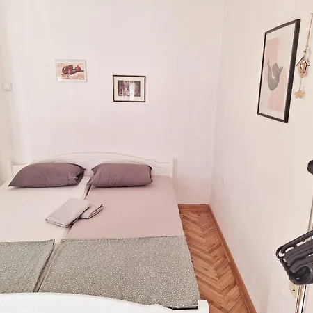 Apartman Square *